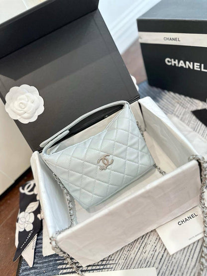 Master Bags❣️❣️
New Stock Came 
For Price 👇 WhatsApp✅
0568585901 
0507557372
0552275751 Owner Zain 👌

Zain314
🔮🔮🔮