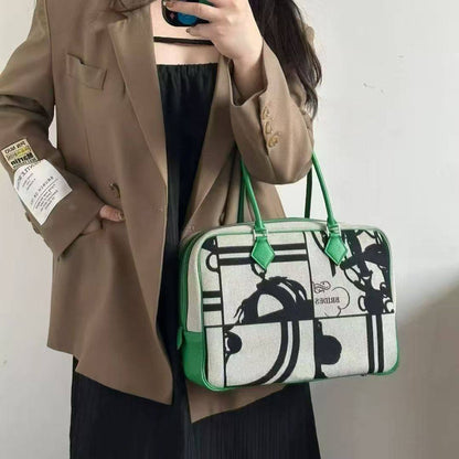 Hermes
32CM
115 dhs🪙💚
28CM
115 dhs🪙💚

Zain177
♥️♥️♥️