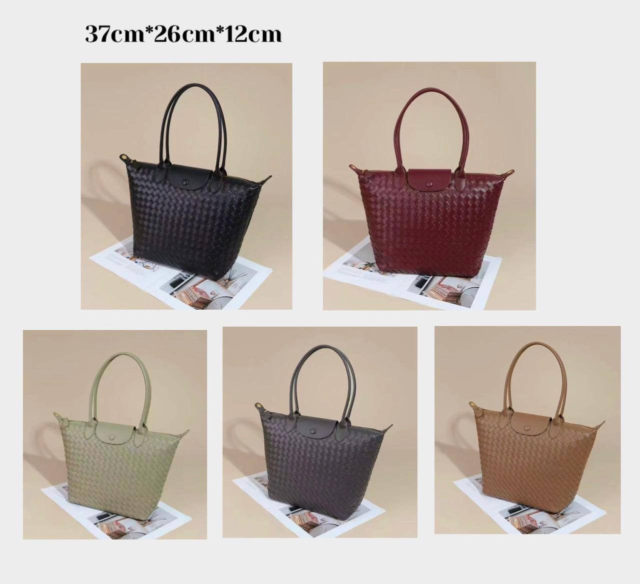 BOTTEGA 
COPY ONE 
130 dhs🇦🇪🇦🇪

Zain295
♥️♥️♥️