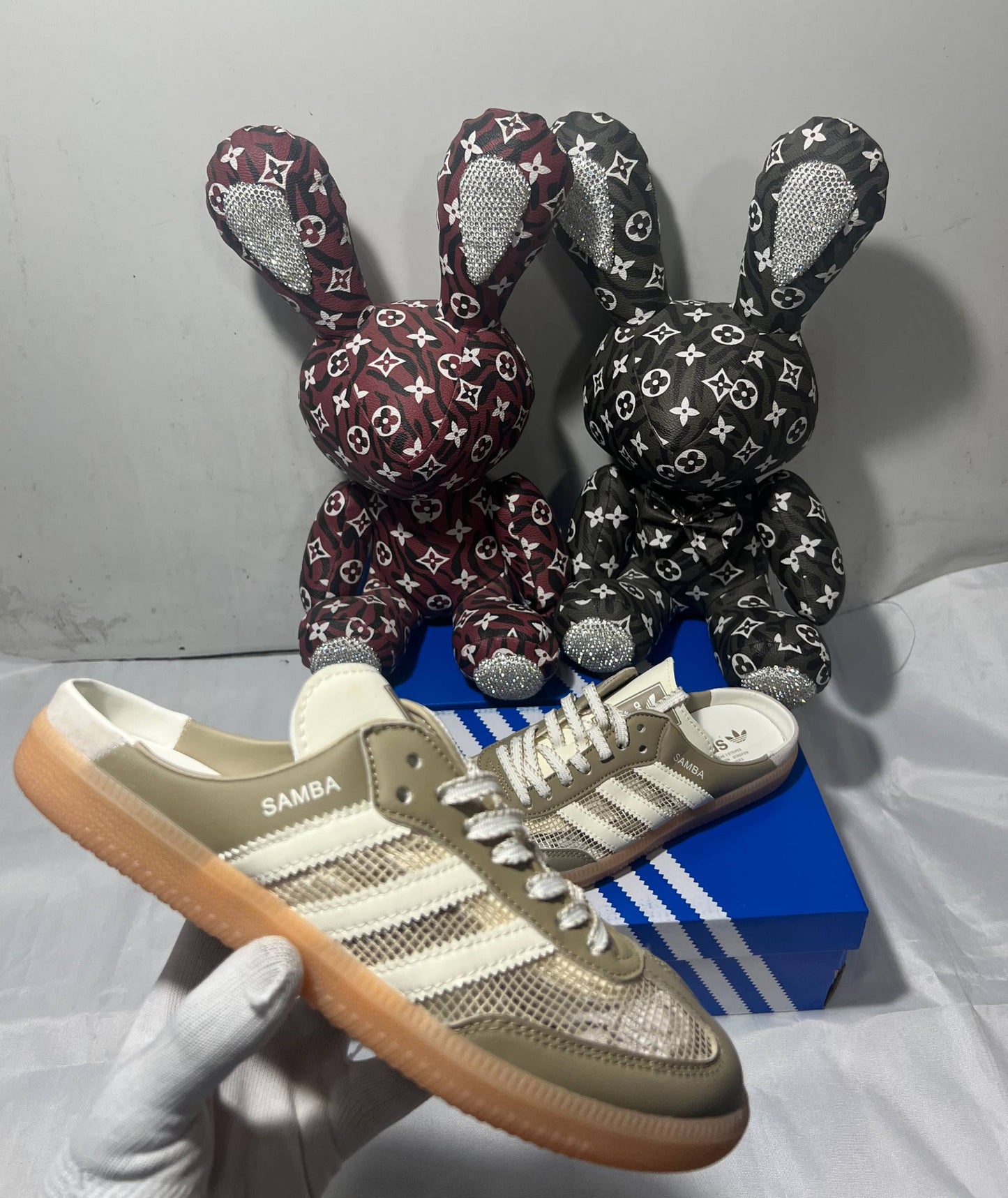 Adidas Samba OG Mule "cream white" colorway.
NEW ARRIVALS 😇
36-45 AVAILABLE 🤩
160 dhs🇦🇪🇦🇪

Zain242
♥️♥️♥️