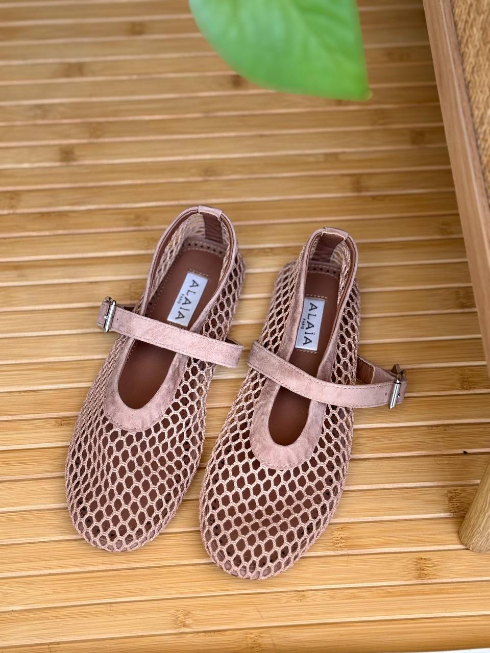 Alaia
𝗦𝗶𝘇𝗲: 𝟯𝟲 𝘁𝗼 𝟰𝟭 
Super Master
450 dhs✅

Zain302
♥️♥️♥️