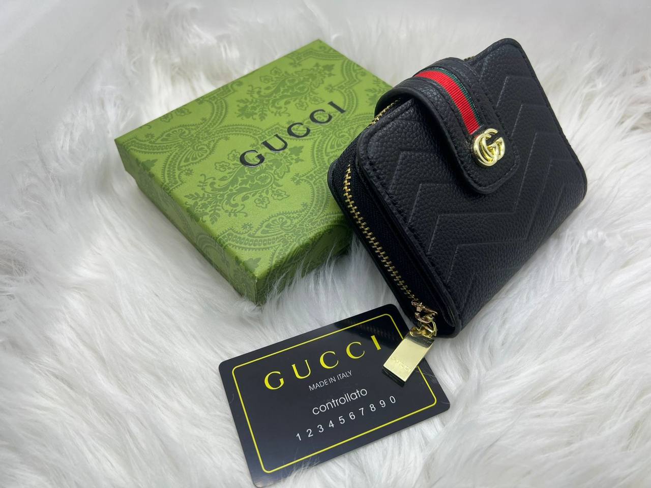 Wallets
good quality
55 dhs✅

Zain182
♥️♥️♥️