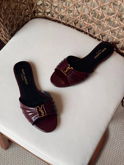 YSL 
✨ New Collection
👠 36–41
💎 Premium Quality
🔥 Super Master
450 dhs✅

Zain198
♥️♥️♥️