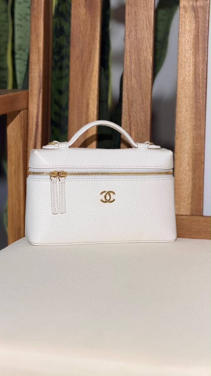 Bags
Super Master Quality ⚡️
Original Packing 🎁
Size 20&25 CM📏
For Price 👇 WhatsApp✅
0568585901 
0507557372
0552275751 Owner Zain 👌

Zain321
♥️♥️♥️