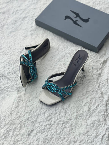 GINA 
SIZE 36 to 41
105 dhs✅

Zain21
♥️♥️♥️