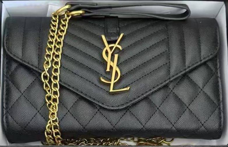 Bagsق
Update Stock
80 dhs✅ 

with box
🎁🎁🎁

good quality

Zain50
♥️♥️♥️
