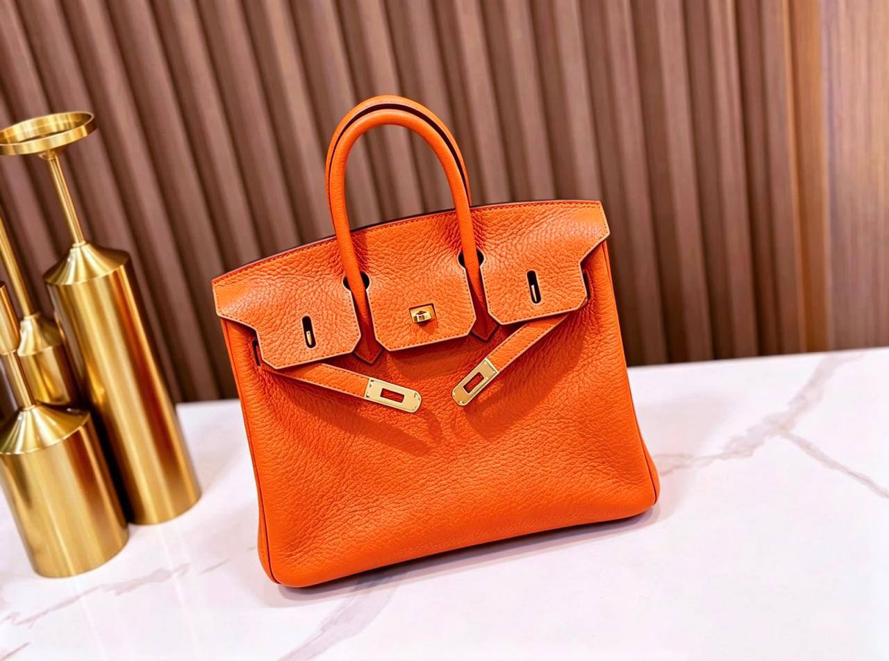 HERMES BIRKIN NEW CAME GOOD QUALITY 
110 dhs🇦🇪🇦🇪
Size:25cm

Zain295
♥️♥️♥️