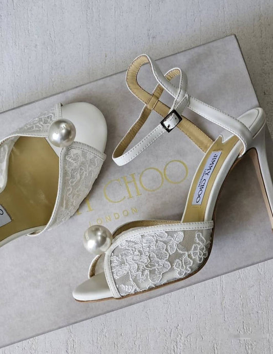 JIMMY CHOO 
280 dhs🌺
*SIZE  36   TO   41*

Zain224
♥️♥️♥️