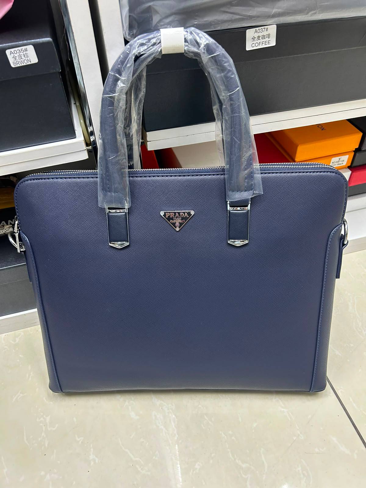 Laptob Bags
110 dhs✅

Zain190
♥️♥️♥️
