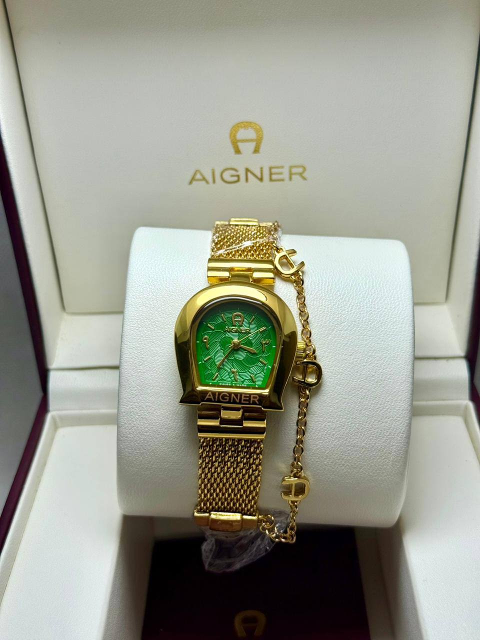 Aigner Ladies

80 dhs🇦🇪🇦🇪

Zain29
♥️♥️♥️