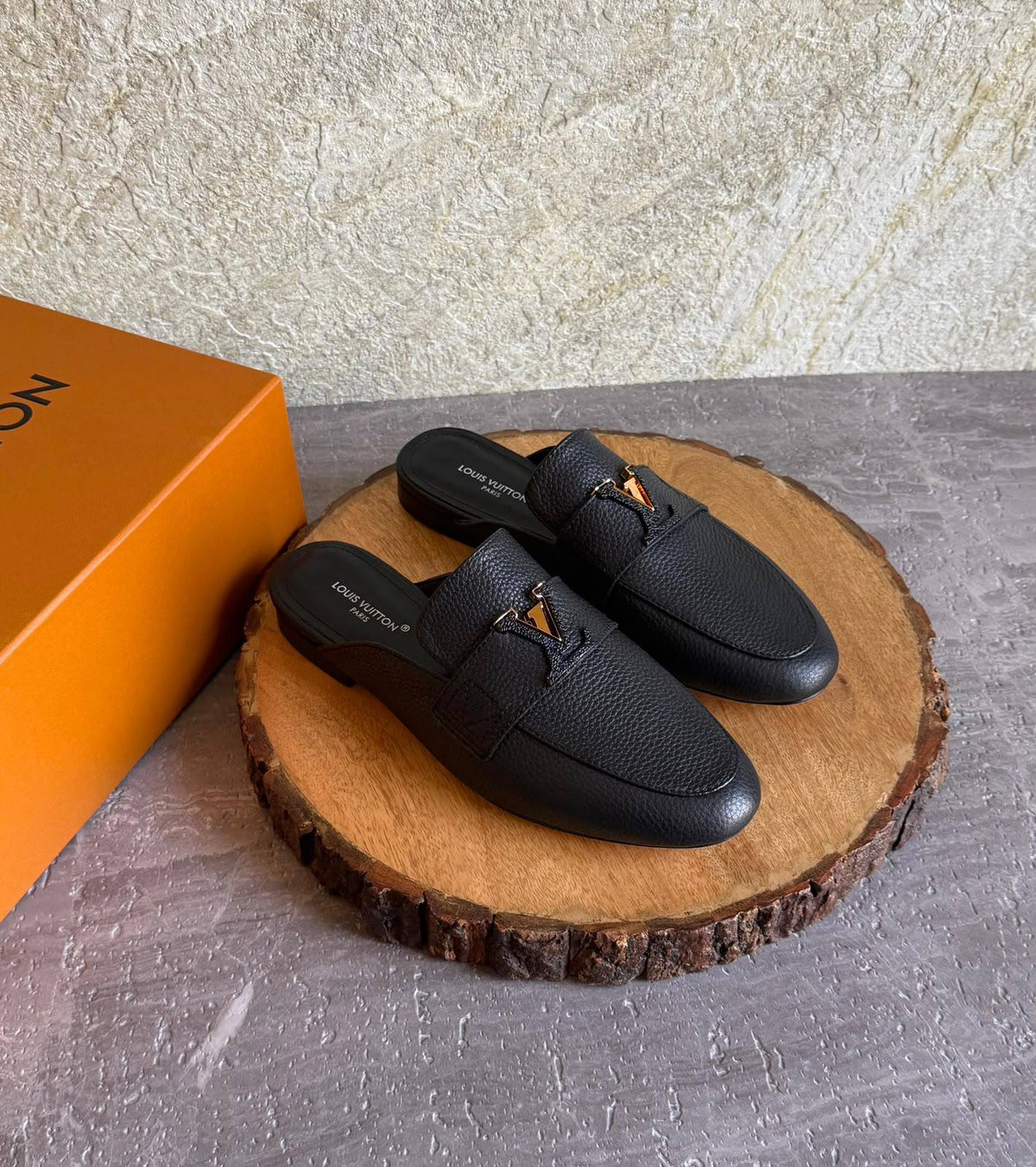 LOUIS VIITTON💫

SuperMaster Quality 💯
480 dhs🇦🇪🇦🇪

Size: 36-41💥

Zain171
♥️♥️♥️