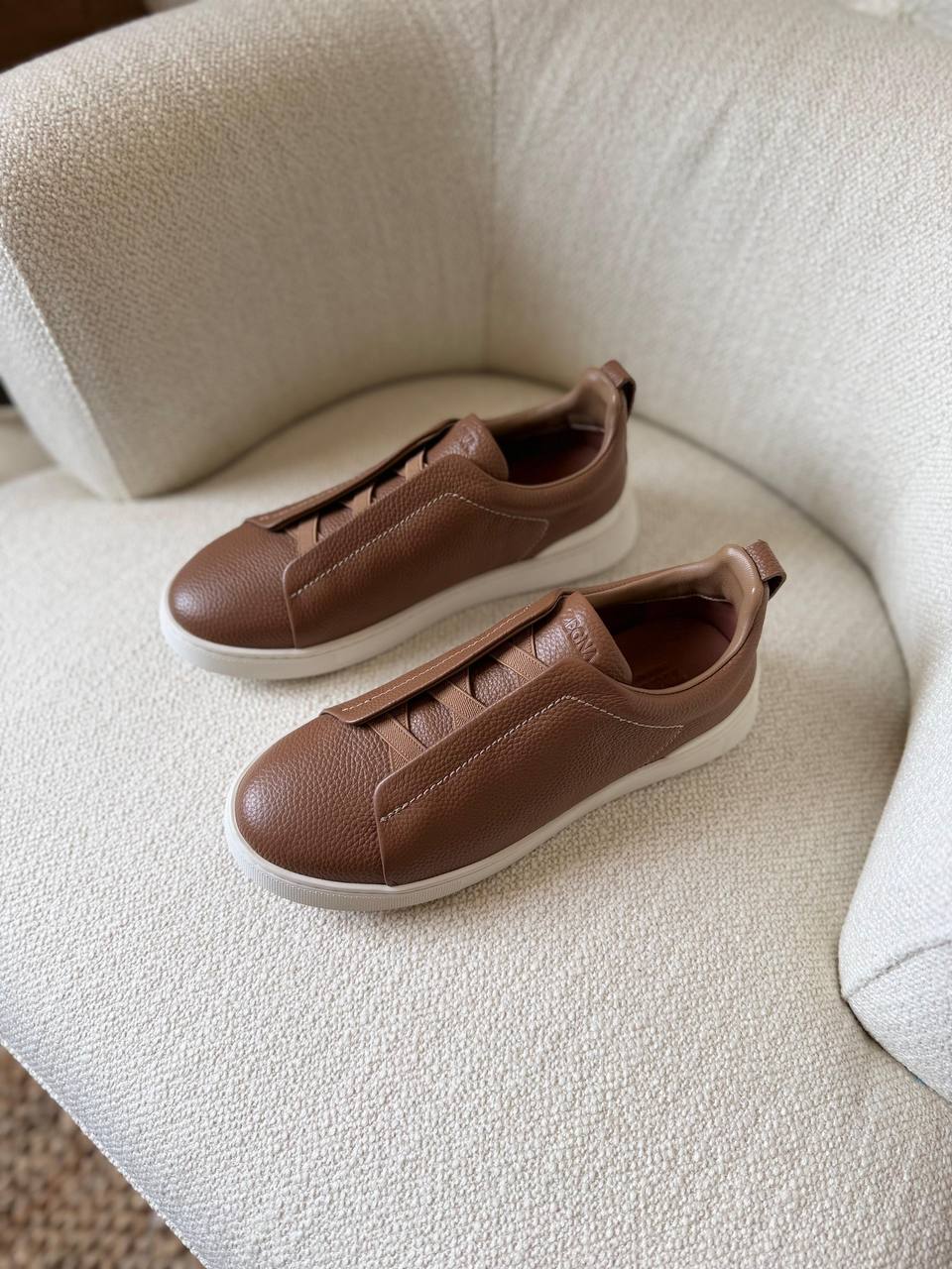 ZEGNA
*AAA QUALITY*
*SIZE:40 to 46*
450 dhs✅

Zain185
♥️♥️♥️