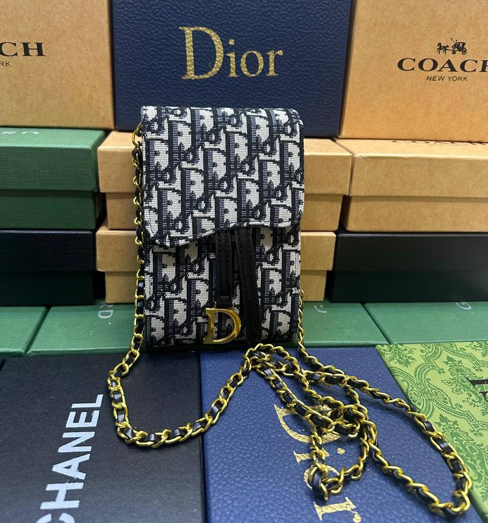 Mix Bags
55 dhs✅

Zain143
♥️♥️♥️