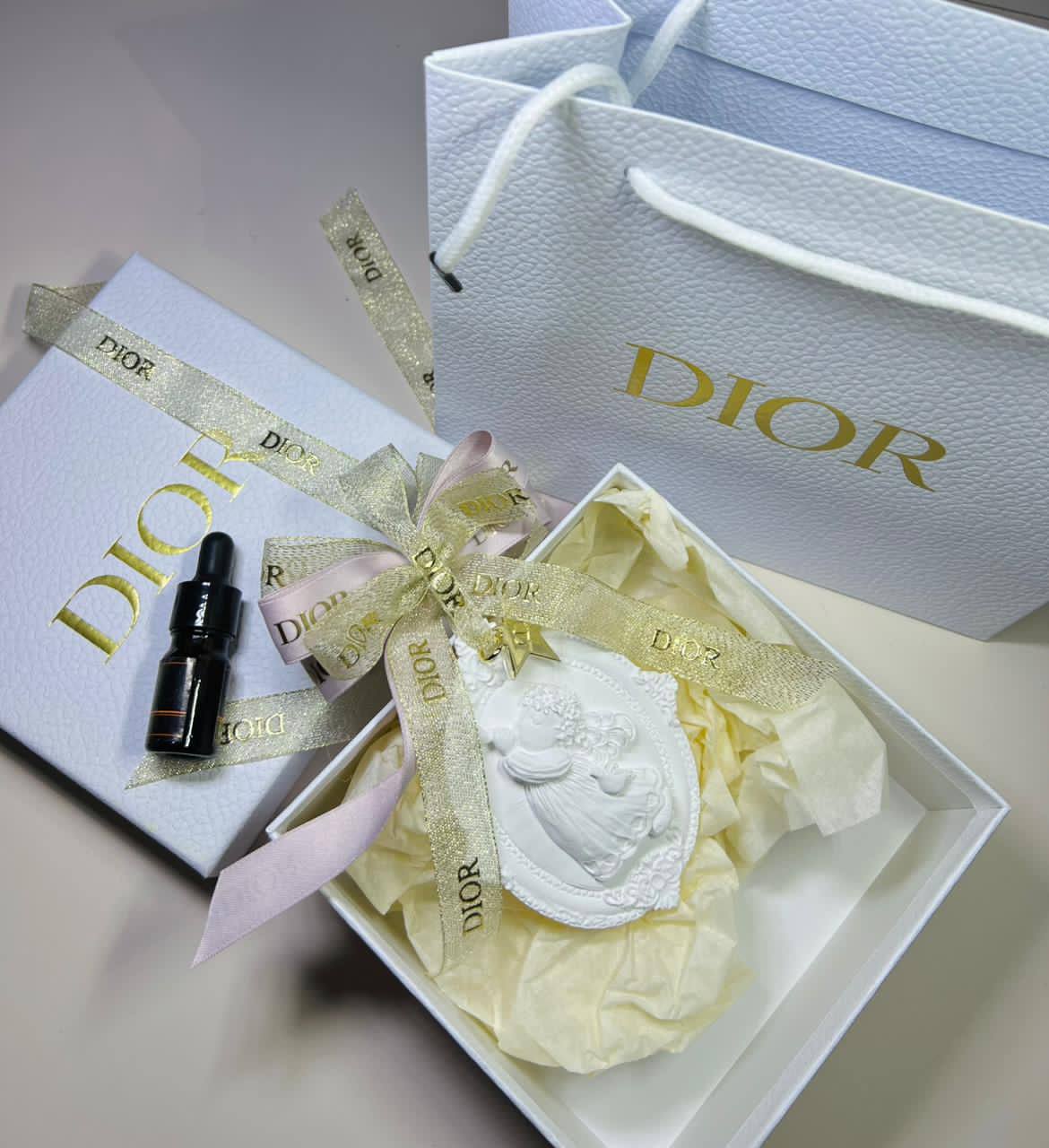 Full set 
45 dhs❣️

Zain45
♥️♥️♥️