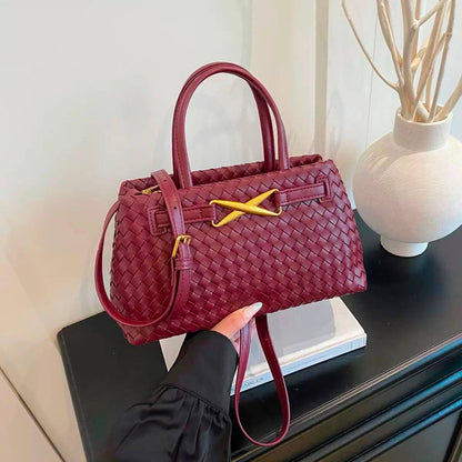 BOTTEGA 
GOOD QUALITY 
120 dhs✅

Zain39
♥️♥️♥️