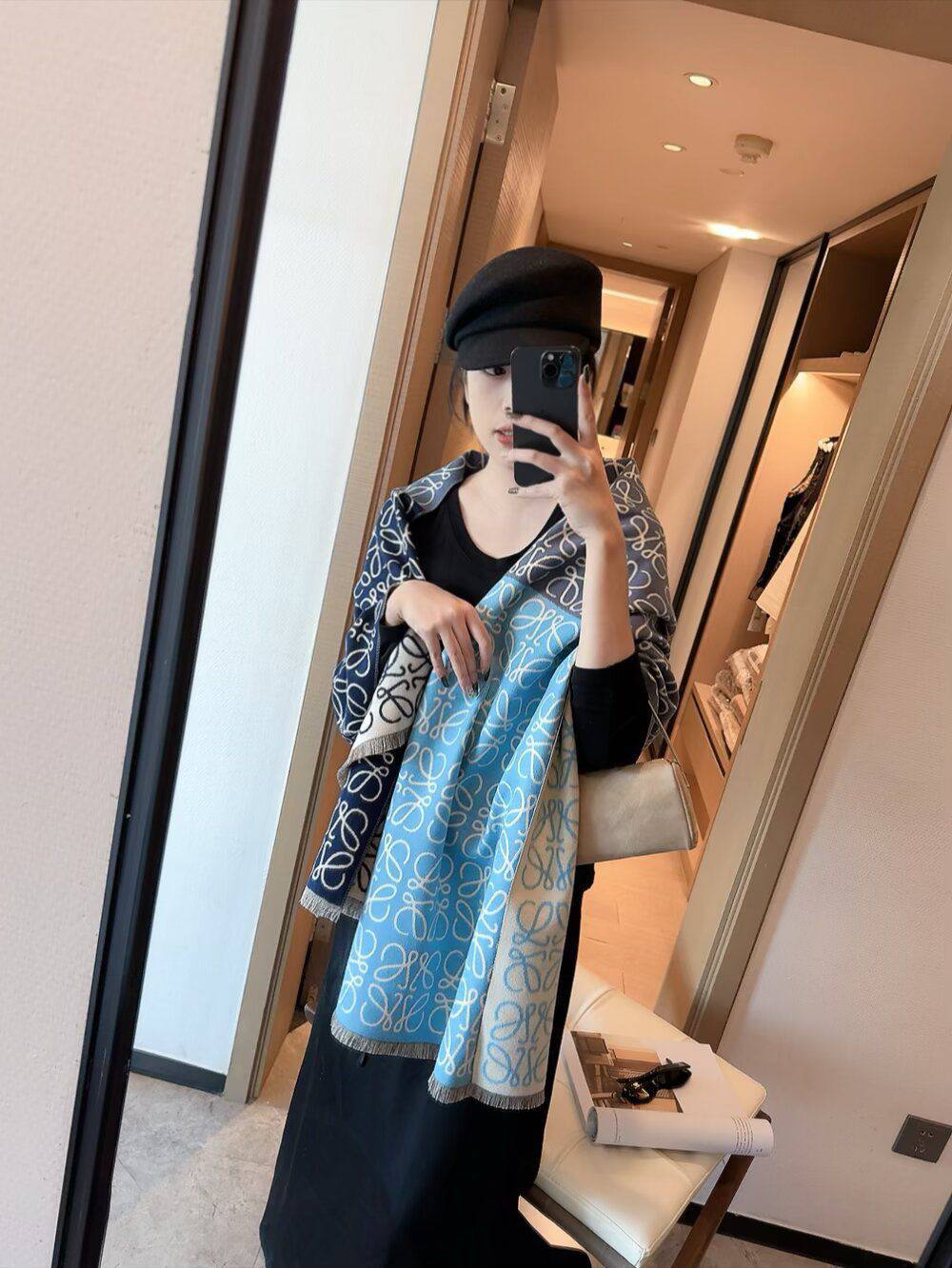 Winter scarf 
45 dhs🪙🌨️

Zain93
♥️♥️♥️