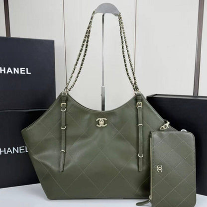 CHANEL 

COPY ONE 

NEW CAME 

170 dhs🇦🇪🇦🇪

Zain39
♥️♥️♥️