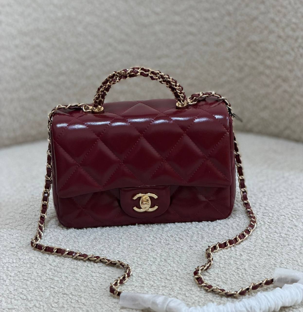 Chanel

220 dhs 

Zain134
♥️♥️♥️