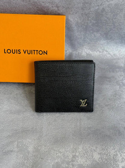 LV
*Men Wallet*
*Master Quality*
230 dhs✅

Zain179
♥️♥️♥️