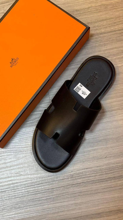 Hermes
size 40 TO 45 
110 dhs🇦🇪

Zain183
♥️♥️♥️