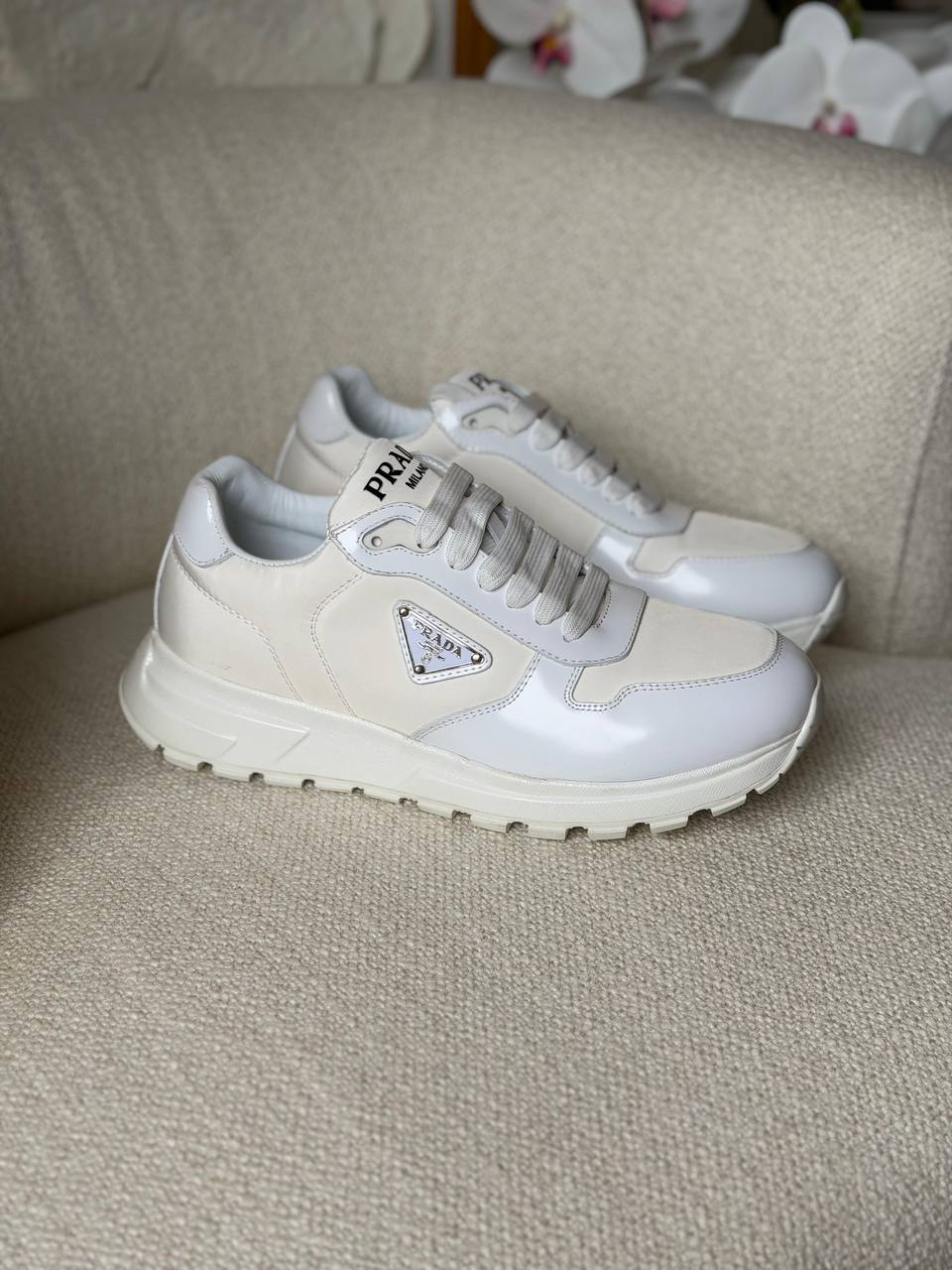 Prada Sneakers
*Vip Quality*
*Size: 40 to 46*
450 dhs✅

Zain185
♥️♥️♥️