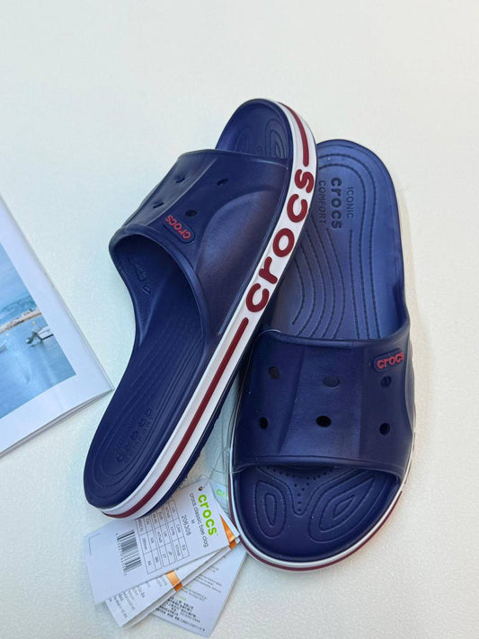 crocs unisex
Size 36to45
40 dhs🪙🌺

Zain236