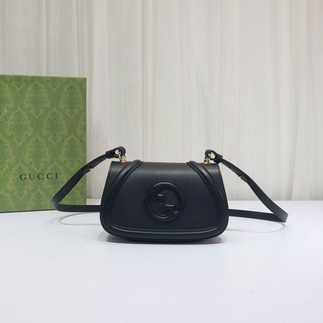 Gucci Master
250 dhs🪙💕
#21cm

Zain228
♥️♥️♥️