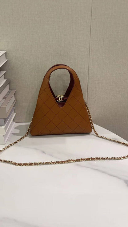 New arrival
23cm
with box
130 dhs🇦🇪🇦🇪

Zain118
♥️♥️♥️
