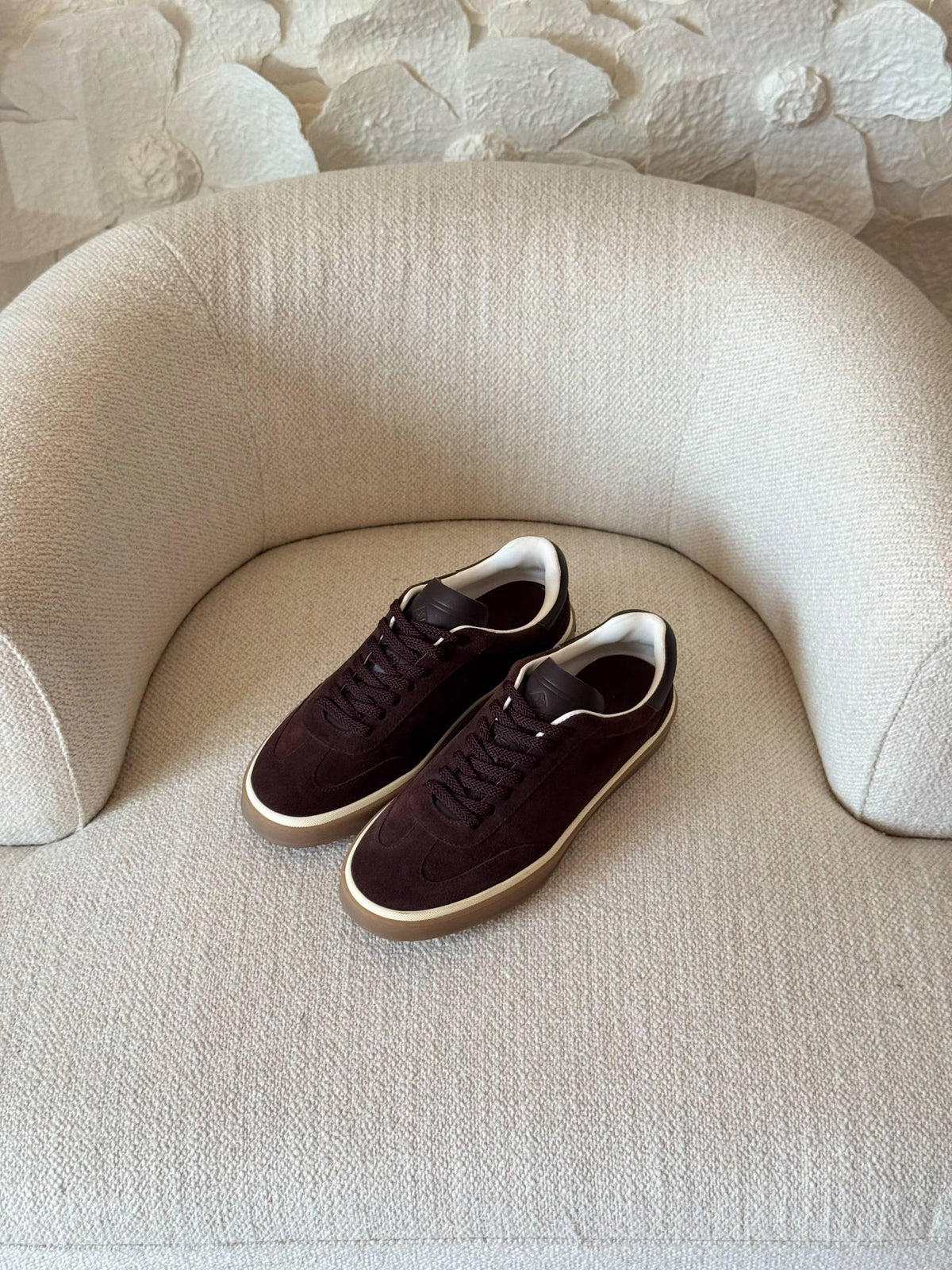 LORO PIANA tennis walk
VIP quality
size: 40 to 46

480 dhs🇦🇪🇦🇪

Zain185
♥️♥️♥️