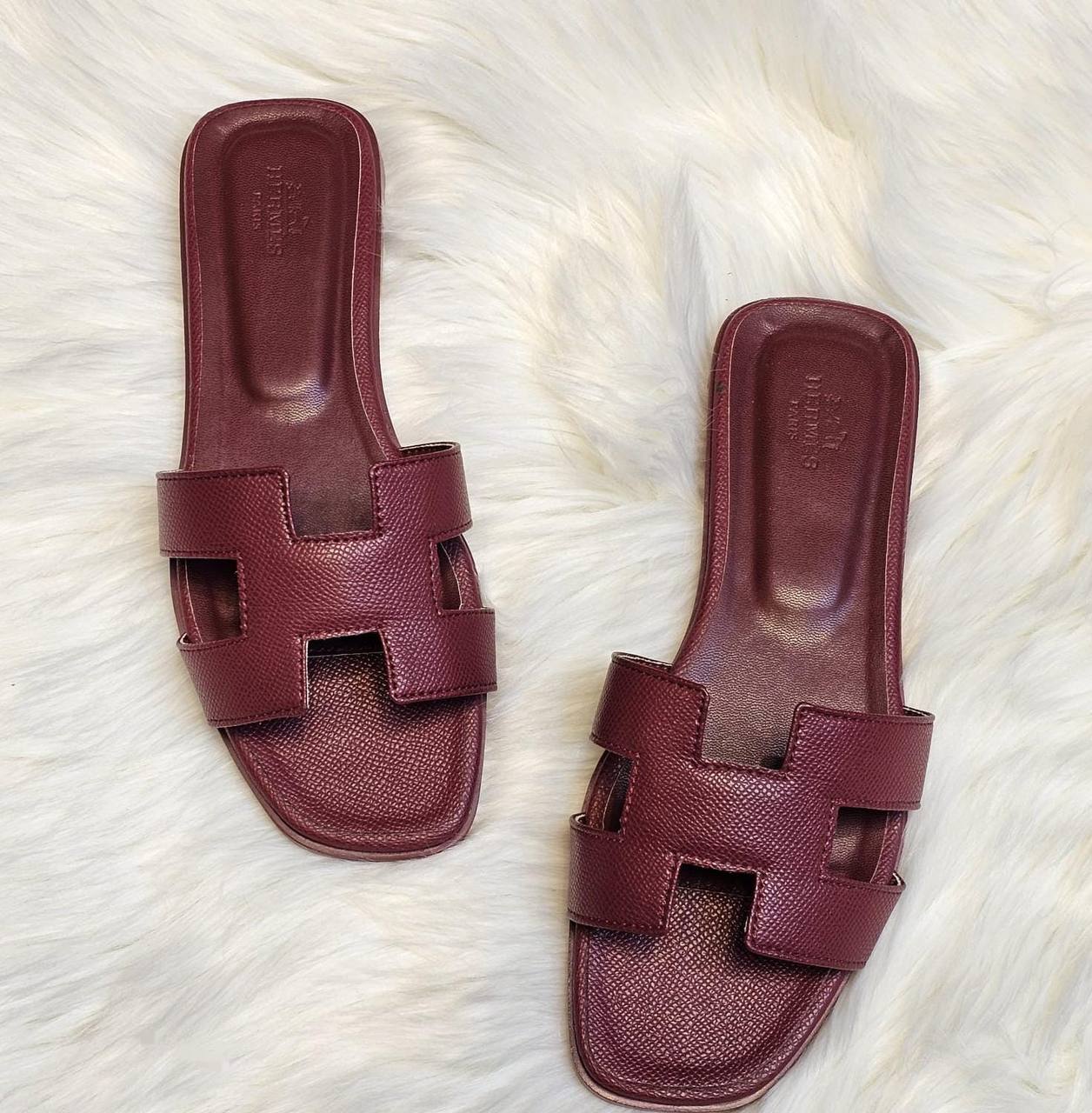 HERMES 
☘️ *SIZE  36  to 41 ☘️                                                                                                       
180 dhs✅

Zain224
♥️♥️♥️