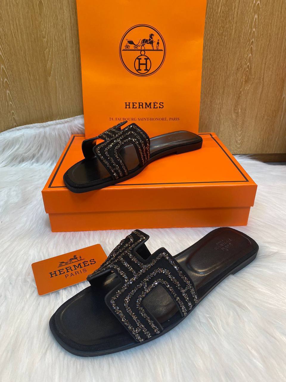 Offer “Offer “Offer 
———————————-
Hermes 
Size 36 To 41
100 dhs✅

Zain120
♥️♥️♥️