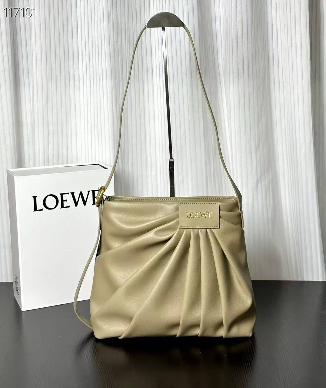 Loewe
Master
340 dhs✅
#30cm💕🥳💁‍♂️

Zain228
♥️♥️♥️