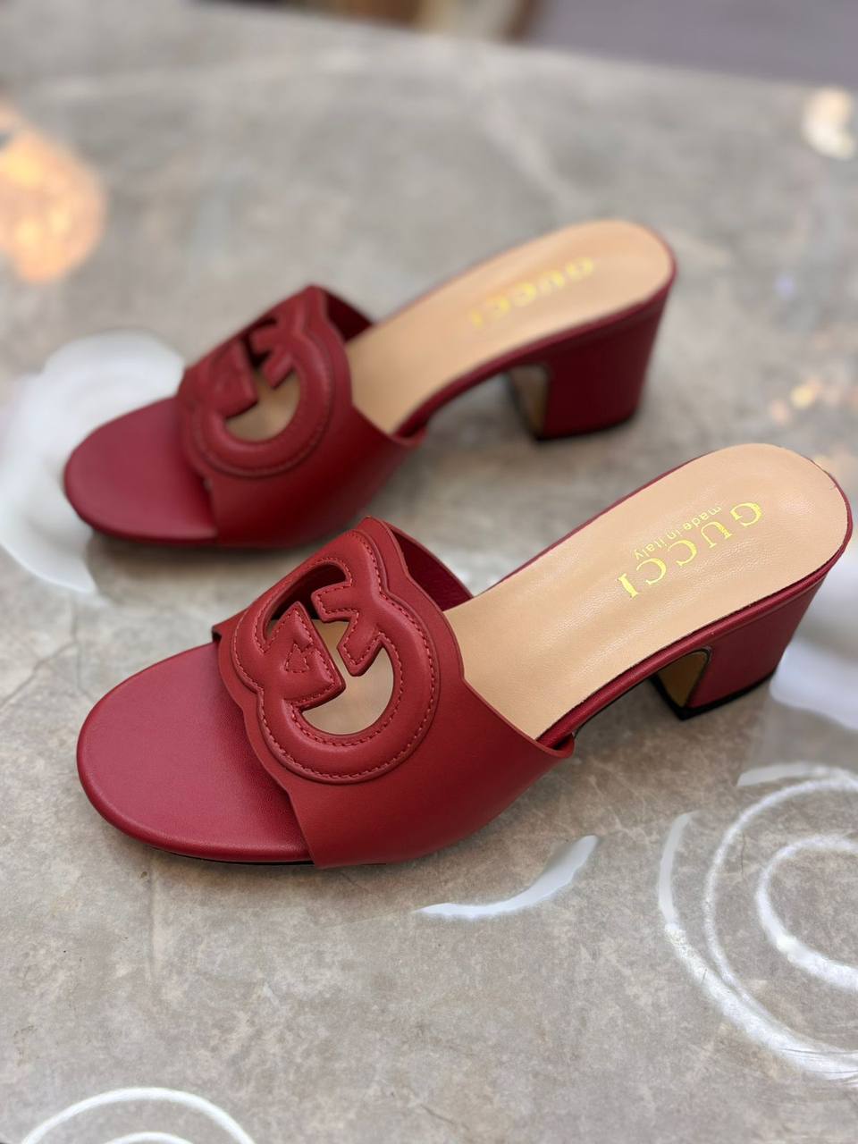 Gucci 
120 dhs✅
Size 36-42

Zain55
♥️♥️♥️