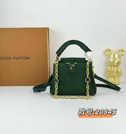 LV 
Master
20cm 🌹
400 dhs💓

Zain228
♥️♥️♥️