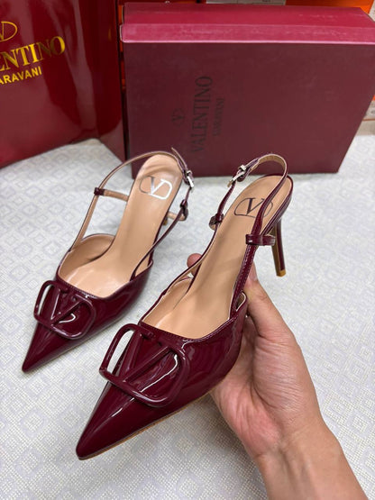 Valentino
Size 36-41
120 dhs✅

Zain145
♥️♥️♥️