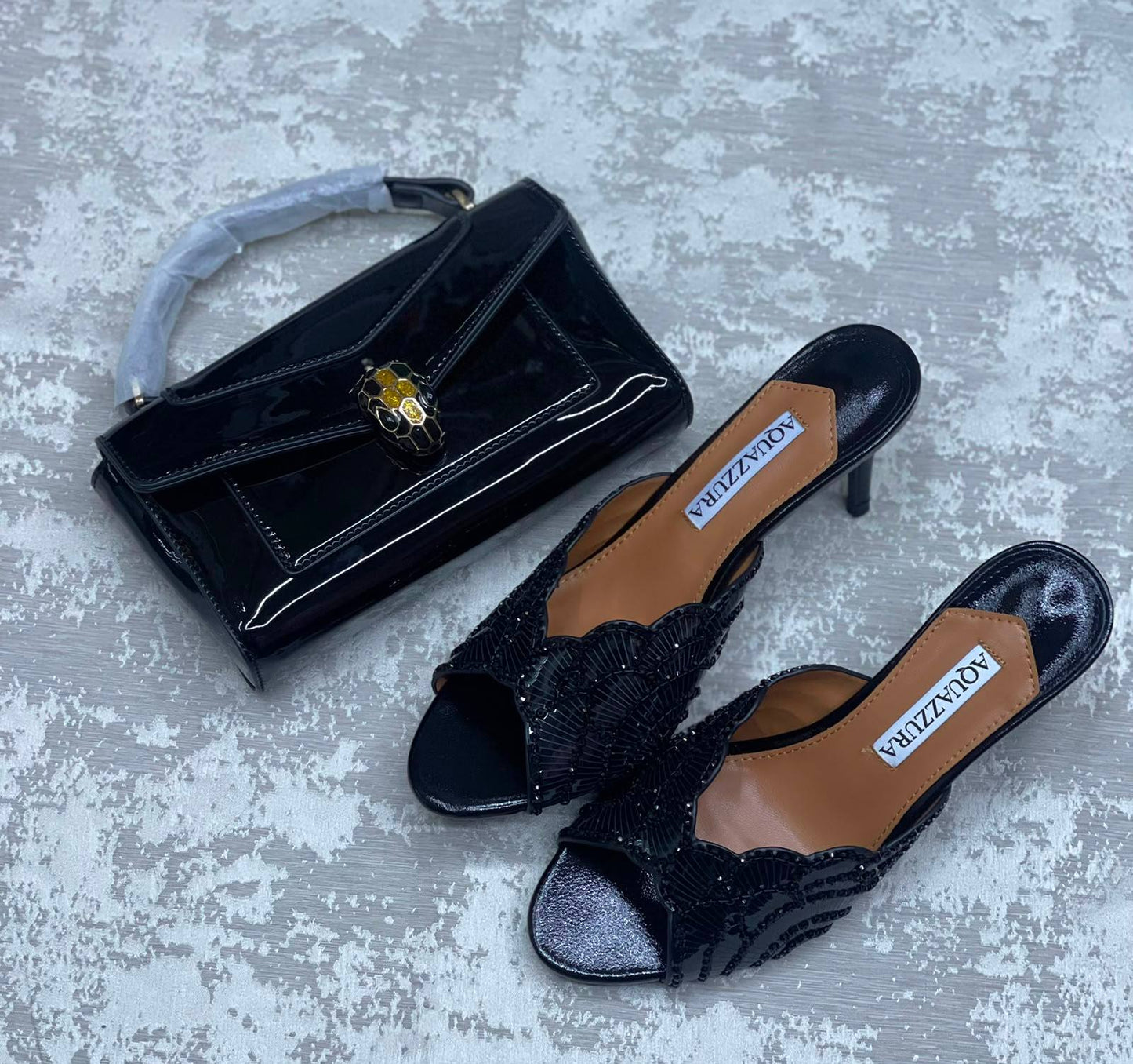 Bvlagri Bag
Aquazzura Heel
Size 36-41
260 dhs✅

Zain175
♥️♥️♥️