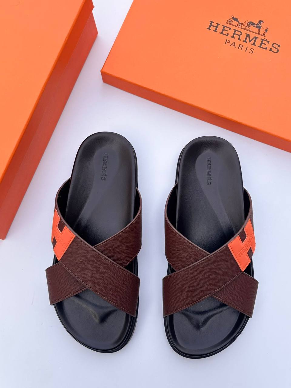 Hermes  
110 dhs✅
Size 40-45

Zain55
♥️♥️♥️