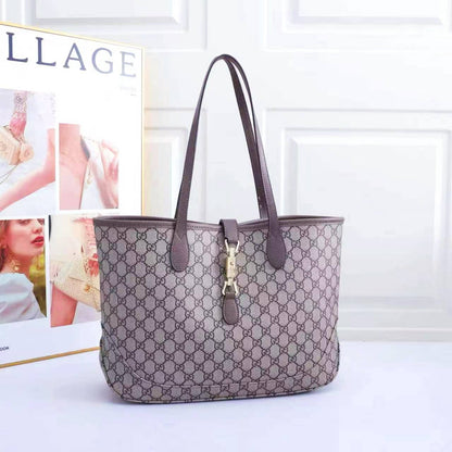 GUCCI 

NEW CAME
 GOOD QUALITY 
120 dhs🇦🇪🇦🇪

Zain39
Zain295
♥️♥️♥️