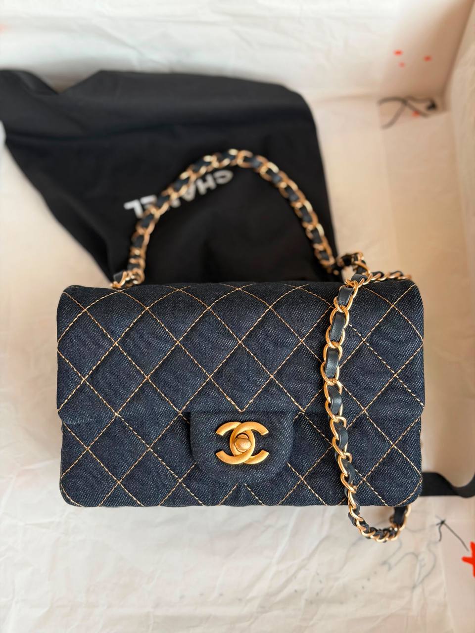 Chanel
𝐅𝐥𝐚𝐩 𝐁𝐚𝐠 
𝟐𝟎𝐜𝐦 

For Price 👇 WhatsApp✅
0568585901 
0507557372
0552275751 Owner Zain 👌

ZainETAG 4
♥️♥️♥️