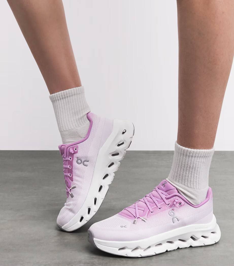 On Running Cloudtilt Bloom Sakura ，
Size 36-43 ，
240 dhs🇦🇪🇦🇪

Zain18
♥️♥️♥️