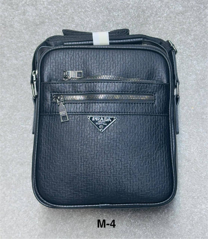 Bags
80 dhs✅

Zain182
♥️♥️♥️