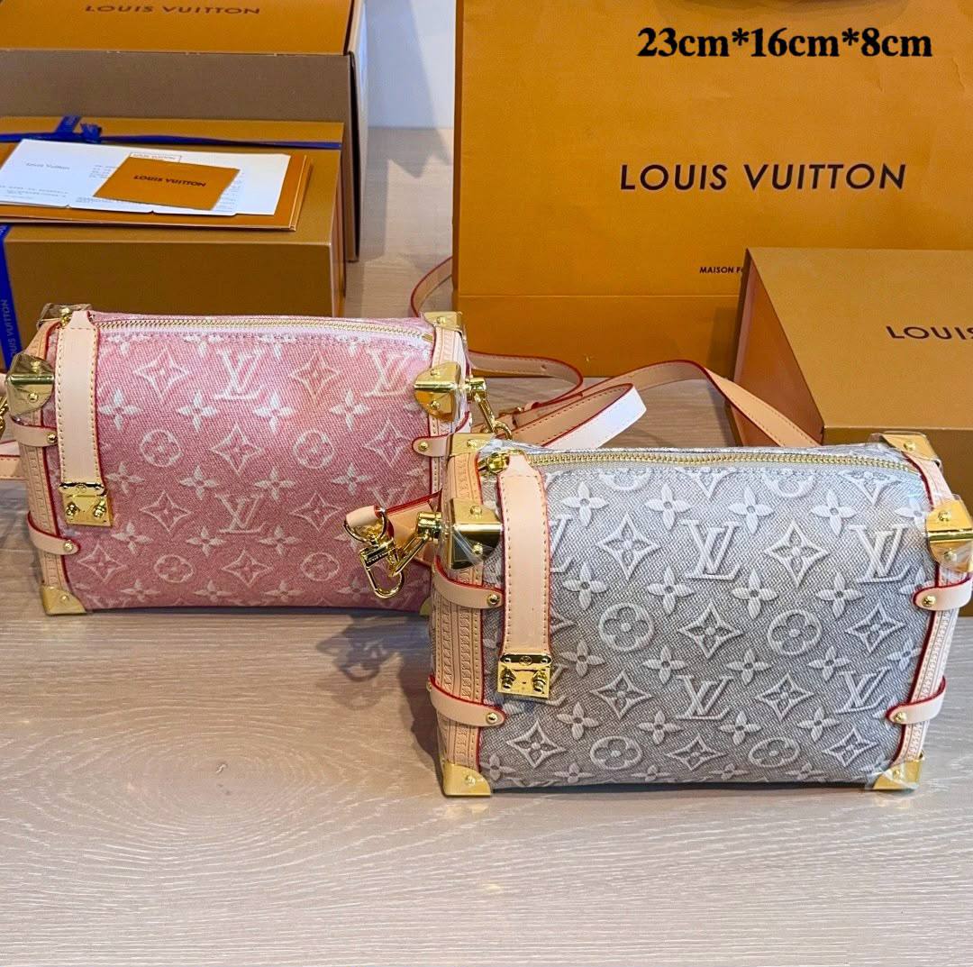 LV
MASTER QUALITY
270 dhs💓
……(with leather )
30CM

Zain295
♥️♥️♥️