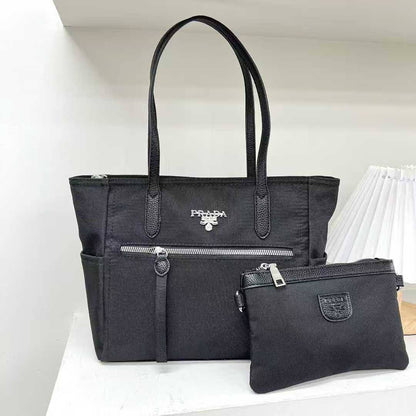 Prada
75 dhs✅

Zain232
♥️♥️♥️