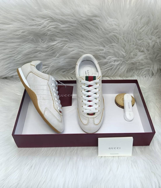 Gucci 🧡ྀི💛ྀི❤️ྀི
*master quality*👼🏻
*size: 36 to 42*🐝
350 dhs🪙🌺

Zain119
♥️♥️♥️