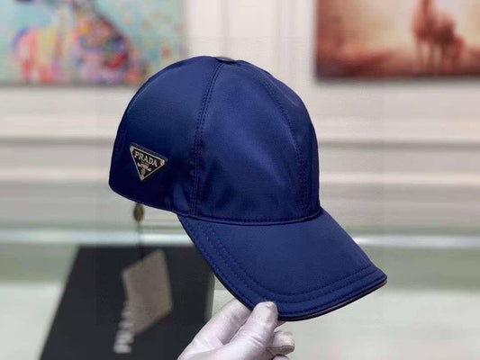 Prada Master Cap 

135 dhs💓 

With Box
🎁🎁🎁

Zain33
♥️♥️♥️