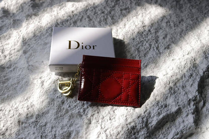 Card holder 
45 dhs🪙🌨️

Zain33
♥️♥️♥️