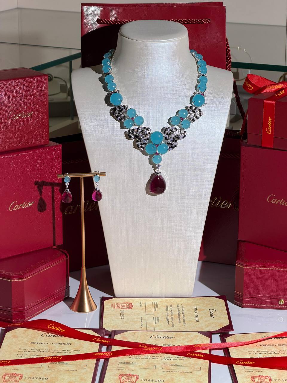 *Cartier Masterpiece*
  
(High Jewelry Collection 😍  )

Quality: Super Master 
Non -Tarnish color

* ⁠Necklace 
* ⁠Earring
For Price 👇 WTSP Text Zain 0568585901

Zain268
♥️♥️♥️