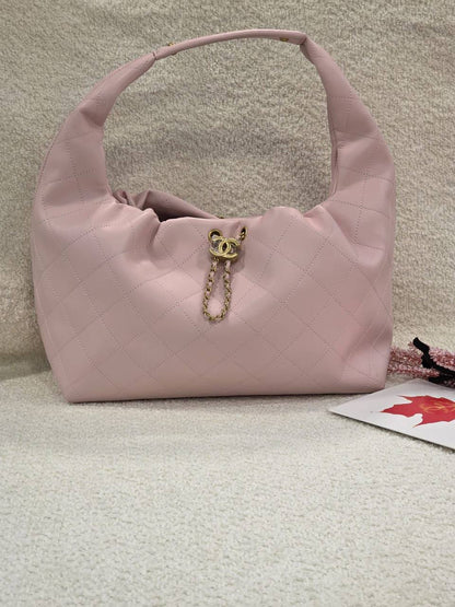 Chanel
Master
         With Box
🎁🎁🎁

260 dhs👑

Zain131
♥️♥️♥️