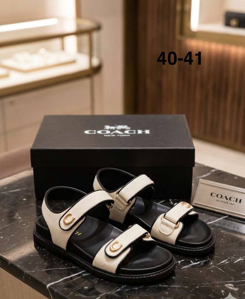COACH SLIPPER
GOOD QUALITY
80 DHS✅

Zain40
♥️♥️♥️