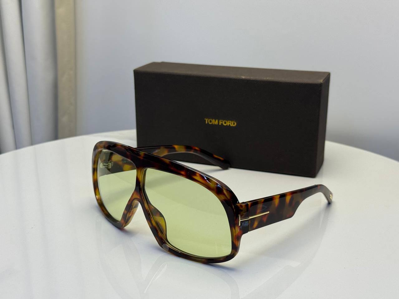 Tom Ford
65 dhs✅

Zain182
♥️♥️♥️